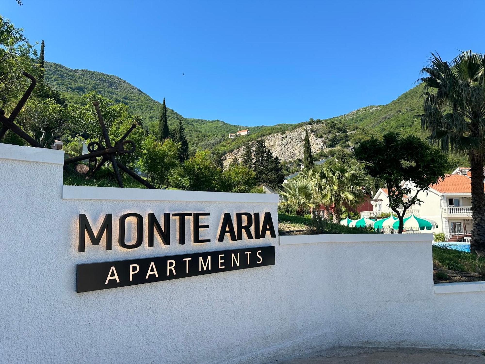 Monte Aria Panorama Suites Herceg Novi Dış mekan fotoğraf